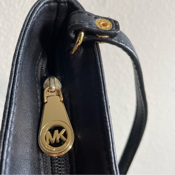 Michael Kors Soft Leather Shoulder Bag - Picture 8 of 12